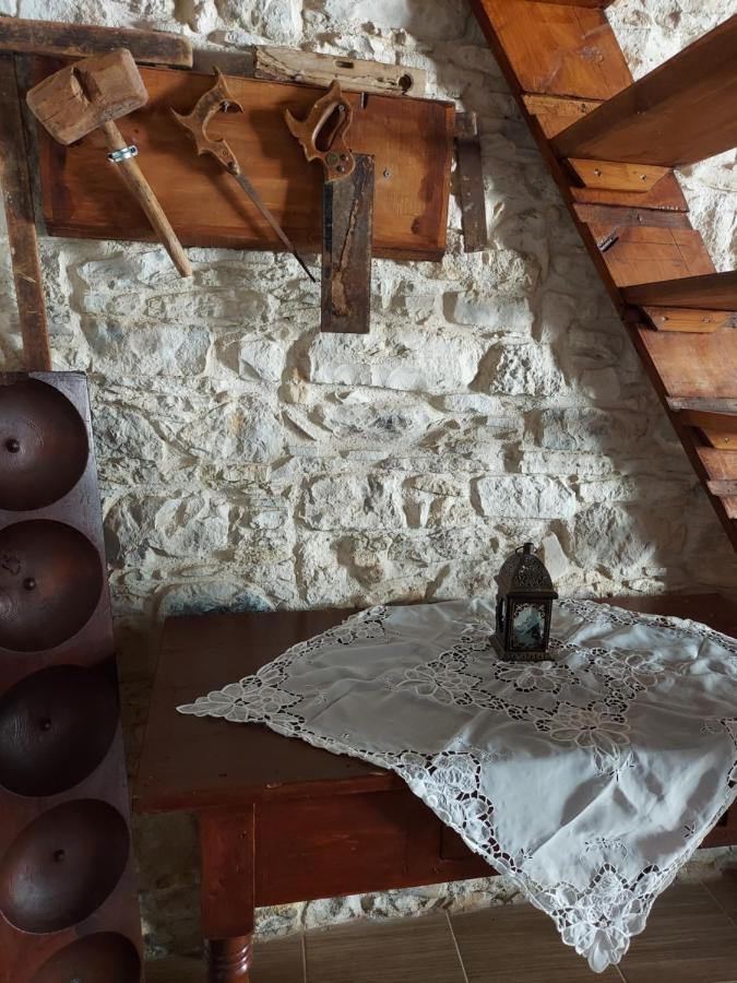 John' S House In Omodos Landhaus Limassol